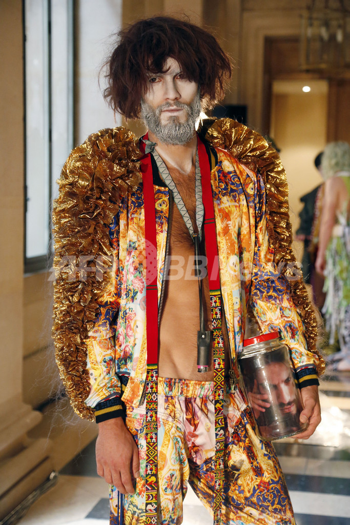 ＜13年春夏パリ・メンズコレクション＞ベルンハルト ウィルヘルム