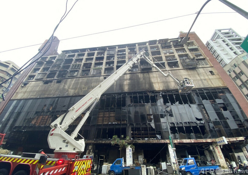 46人死亡のビル火災 原因は香の不始末 台湾 写真5枚 国際ニュース Afpbb News