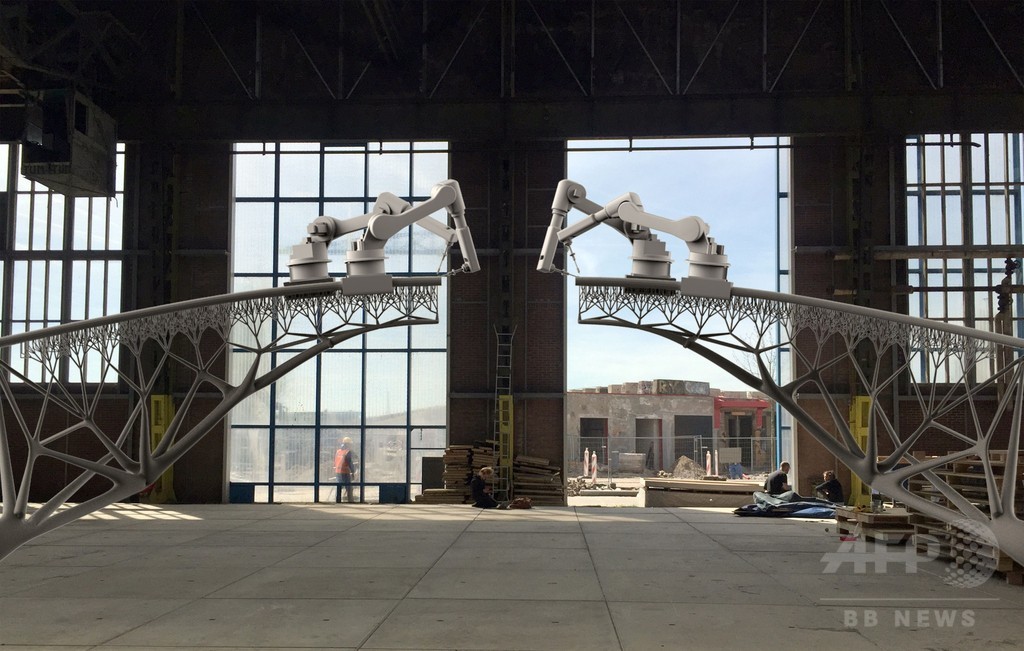 アムステルダム運河に3Dプリンターで橋、計画発表 アムステルダム運河に3Dプリンターで橋、計画発表