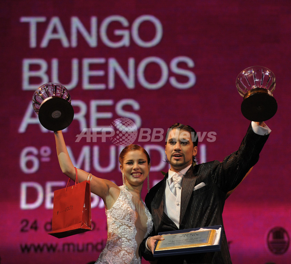第6回タンゴダンス世界選手権、アルゼンチンのカップルが優勝 写真32枚