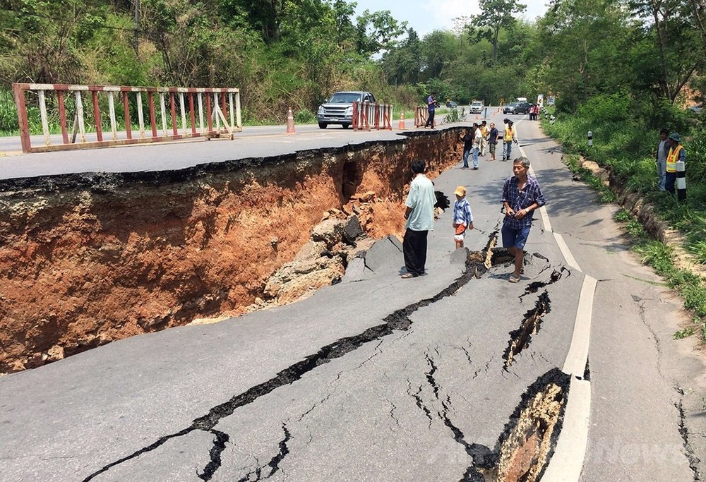 タイ北部での地震、1人が死亡 負傷者23人 写真2枚 国際ニュース：AFPBB