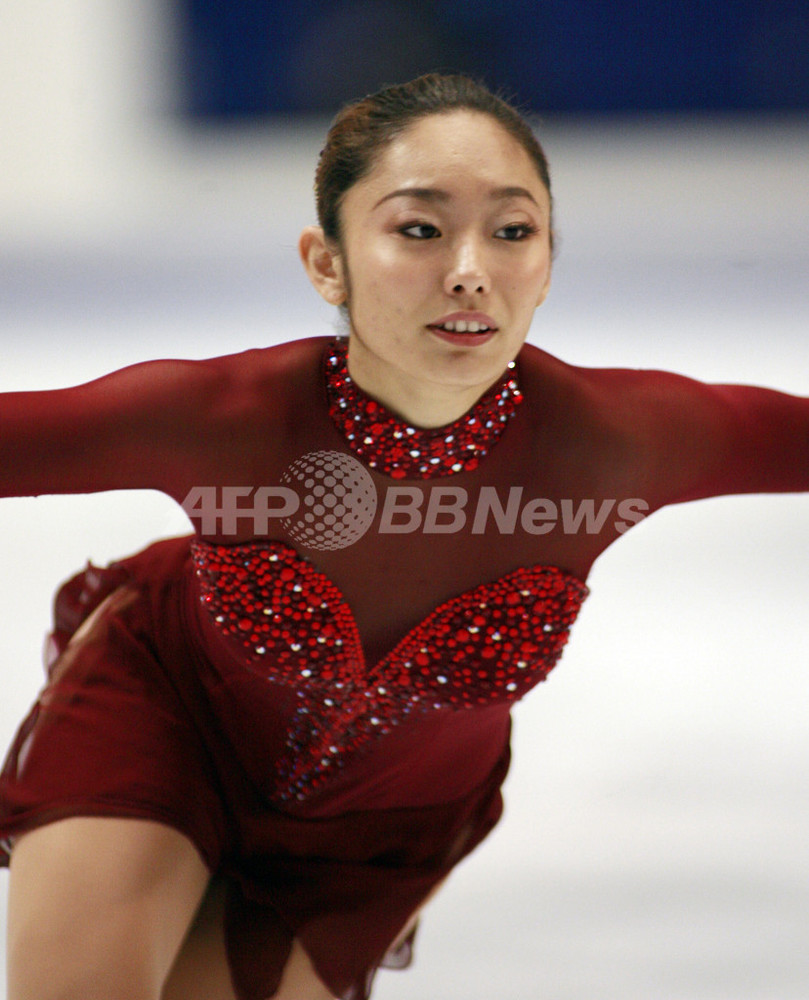 NHK杯優勝を狙う 安藤美姫／高橋大輔 写真2枚 国際ニュース：AFPBB News