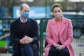 英ロンドンの学校を訪問したウィリアム王子夫妻（2021年3月11日撮影）。(c)JUSTIN TALLIS / various sources / AFP