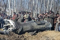 インド北部ジャム・カシミール州バッジャンに墜落したインド空軍機の残骸（2019年2月27日撮影）。(c)Tauseef MUSTAFA / AFP