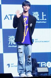 img_76ade62ea62285418bfb41ee44