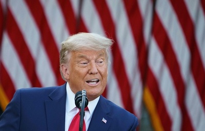 トランプ氏、支持者に「選挙を覆す」よう訴え