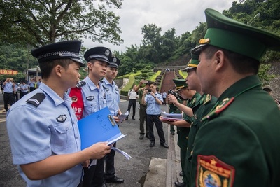 違法賭博サイトを集中摘発、7200件 2800万円超を凍結 中国