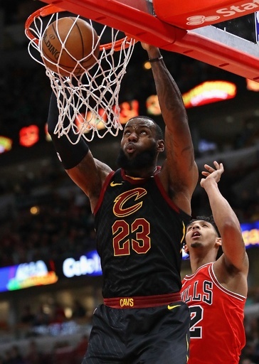 レブロンが867試合連続の二桁得点、ジョーダン氏の最長記録更新