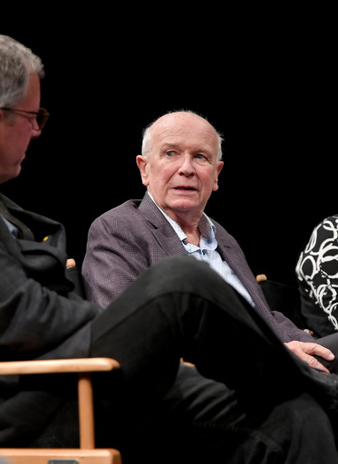 米劇作家マクナリー氏死去、新型コロナの合併症で 81歳