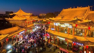 中国経済は波頭を越えて前進を続ける