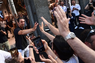 ブッフォンが1年でユベントスに復帰、新シーズンは2番手GKか