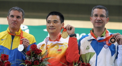 邱健 射撃・男子50メートルライフル3姿勢で金メダル