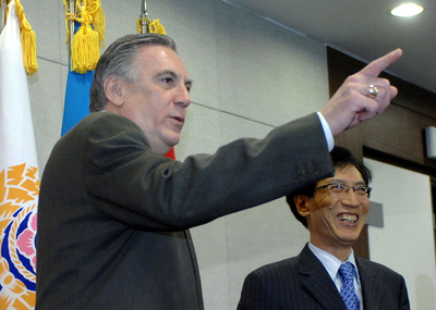 米軍基地移転計画を含む安保政策を協議 - 韓国