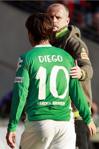 ブレーメン アウェーでフランクフルトに敗れる