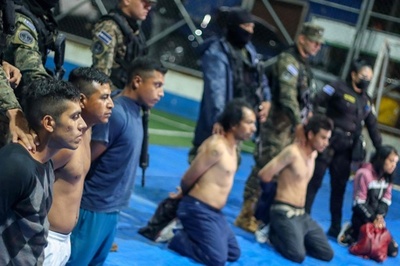 ギャング取り締まり作戦実施、兵士2000人動員 エルサルバドル