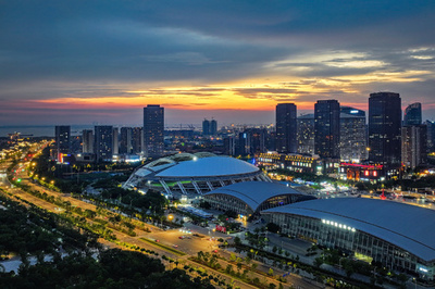 【三里河中国経済観察】経済大省の「半年報告」——新たな成長の原動力を示す