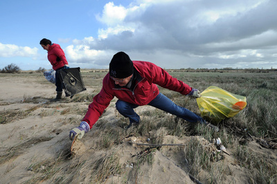 「国連環境総会」初開催、海へのプラ廃棄で年130億ドルの損害