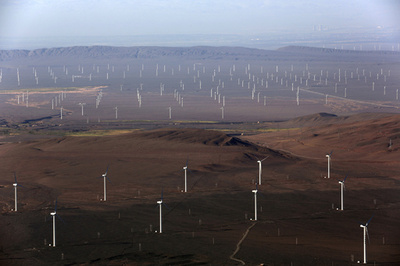 中国、クリーンエネルギー投資で世界をリード IEEFA報告