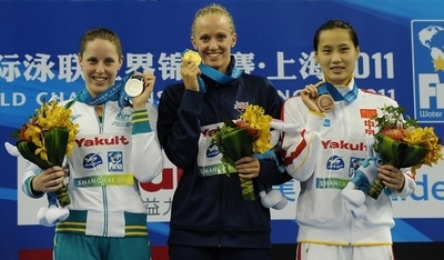 ボルマーが女子100メートルバタフライで金、世界水泳