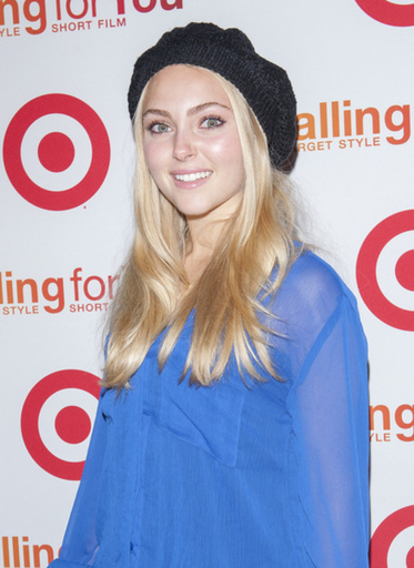 アンナソフィア・ロブ、キャリー役をきっかけにファッションが楽しく