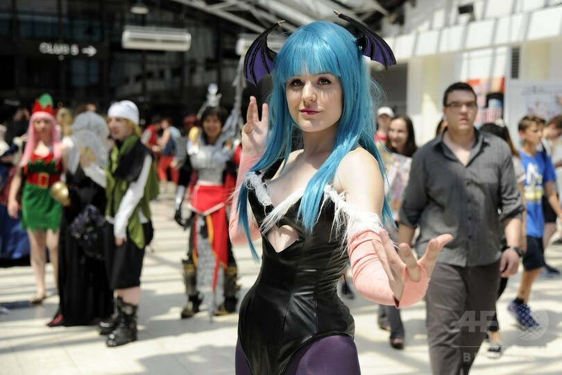 仏パリでジャパンエキスポ開幕、コスプレ好きが大集合