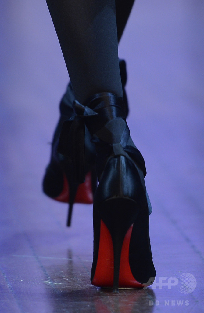 「クリスチャン ルブタン」の”レッド・ソール”、欧州司法裁判所で勝訴