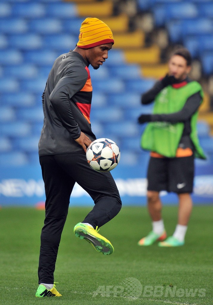 ガラタサライのドログバ、古巣相手に複雑な心境