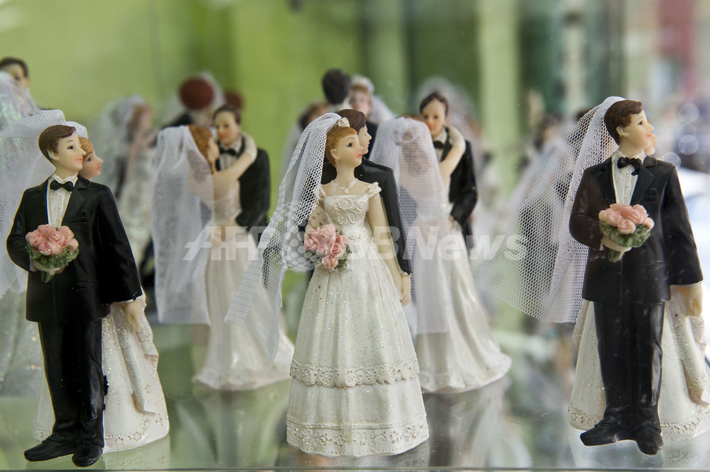 「3人婚」の届け出を受理、ブラジル初 「3人婚」の届け出を受理、ブラジル初