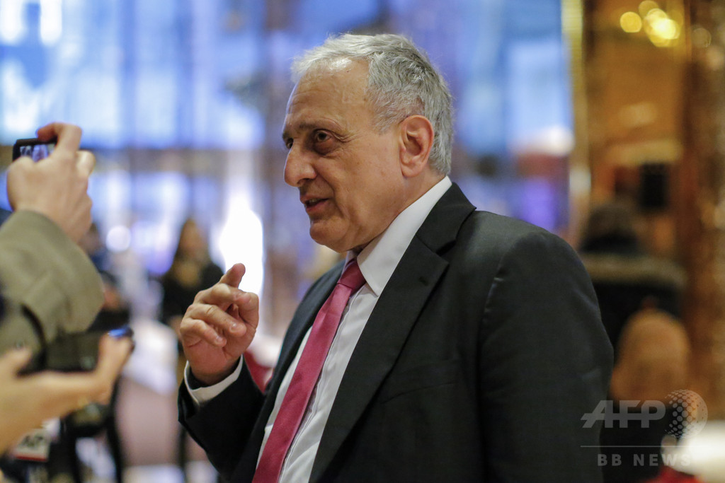 トランプ氏盟友「オバマ氏、死んでほしい」発言で炎上 トランプ氏盟友「オバマ氏、死んでほしい」発言で炎上