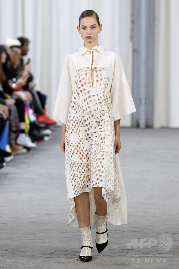 「ヴェロニク・ブランキーノ」17年春夏