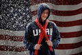 米テレビ局%%NBC%%と米国五輪委員会（%%US Olympic Committee%%、%%USOC%%）が12日、ロサンゼルス（Los Angeles）のスマッシュボックス・スタジオ（Smashbox Studios）でプロモーション用の写真撮影を行い、米国のフィギュアスケート選手などが参加した。写真はカメラに向けてポーズをとるジェレミー・アボット（%%Jeremy Abbott%%）。（2009年5月12日撮影）(c)AFP/Getty Images/Harry How
