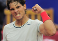 男子テニス、バルセロナ・オープン（Barcelona Open Banc Sabadell 2013）シングルス準々決勝。試合に勝利し、ガッツポーズを見せるラファエル・ナダル（Rafael Nadal、2013年4月26日撮影）。(c)AFP/JOSEP LAGO
