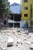 メキシコの首都メキシコ市で、地震により損壊した建物のがれき（2017年9月19日撮影）。(c)AFP/Alfredo ESTRELLA