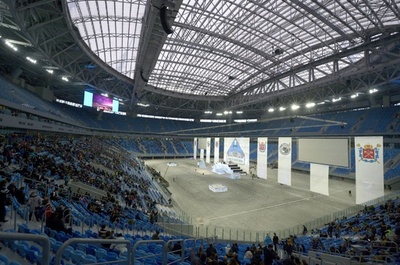 W杯行われるサンクトペテルブルクのスタジアム、最初のテストを無事にパス