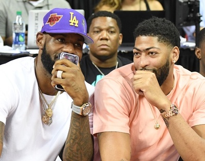 ジェームズの背番号23、デイビスへの譲渡は不可能か 米報道