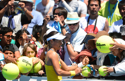 クルム伊達が女子最年長勝利を飾る、全豪オープン