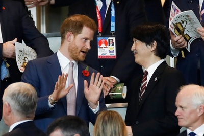 英ヘンリー王子、ラグビーW杯決勝を観戦 秋篠宮ご夫妻と談笑