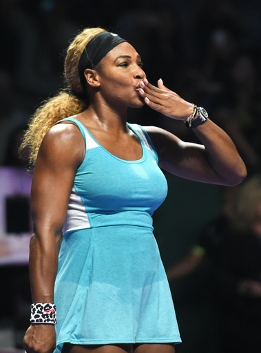 セレーナが初戦勝利、膝の不安を払拭する開脚も披露 WTAツアー選手権