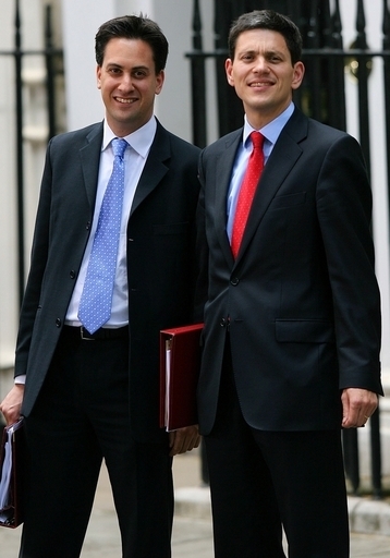 英労働党、次期党首は兄か それとも弟か？