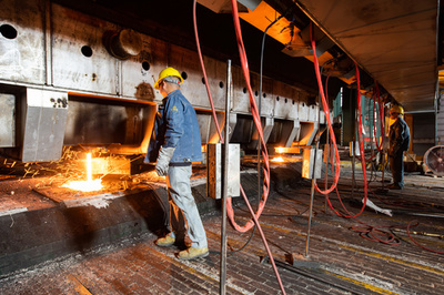 中国の粗鋼生産量 25年連続世界一を達成