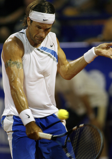 モヤ フェレール降し準決勝へ