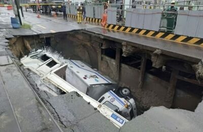 韓国・道路陥没、トラック2台が陥落…各地で豪雨被害続出