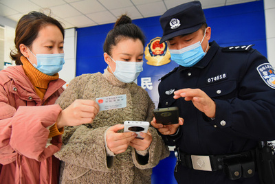 中国で8000万人がデジタル運転免許証を取得 サービス向上、業務は軽減