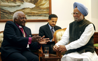 デズモンド・ツツ氏にガンジー平和賞 - インド