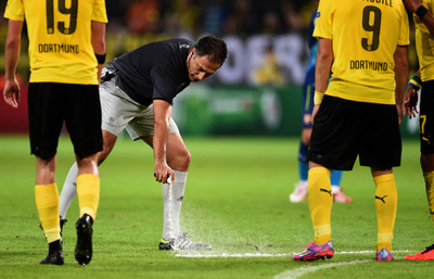 消えるスプレー、環境基準満たしブンデスリーガでも導入へ