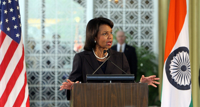 米国務長官、パキスタン政府に同時襲撃事件への早急な対応求める