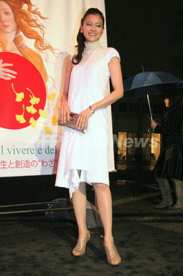「日本におけるイタリア2009・秋」閉幕パーティ、フェラガモがファッションショーを開催