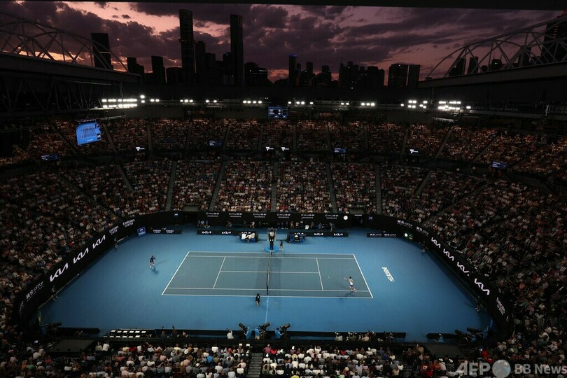 全豪テニス会場でロシア国旗、警察がファンを聴取 報道