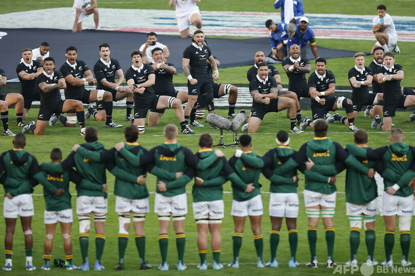 伝統のハカ邪魔するハプニング、南アラグビー協会がNZに謝罪