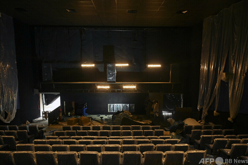 カシミールに映画館復活、反政府暴動で閉鎖から数十年 インド
